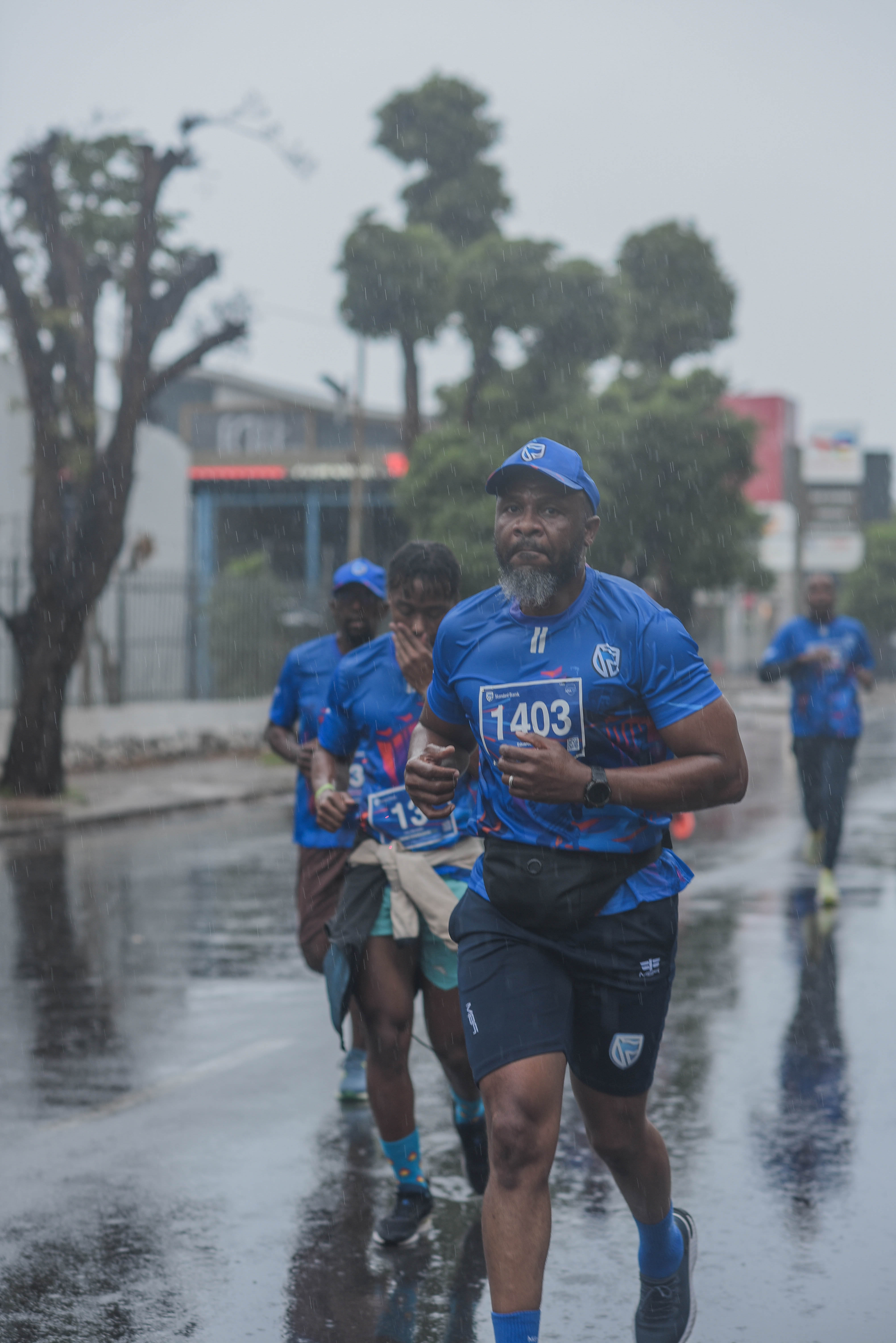 67Corrida Azul.jpg